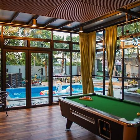 The Uniique Haus - Johor 1St Staycation Water Dining Experience Johor Bahru Exterior photo